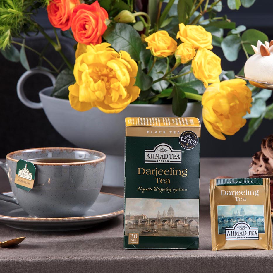 Tè nero. Caffè Corsini, distributore esclusivo Italia del marchio Ahmad Tea