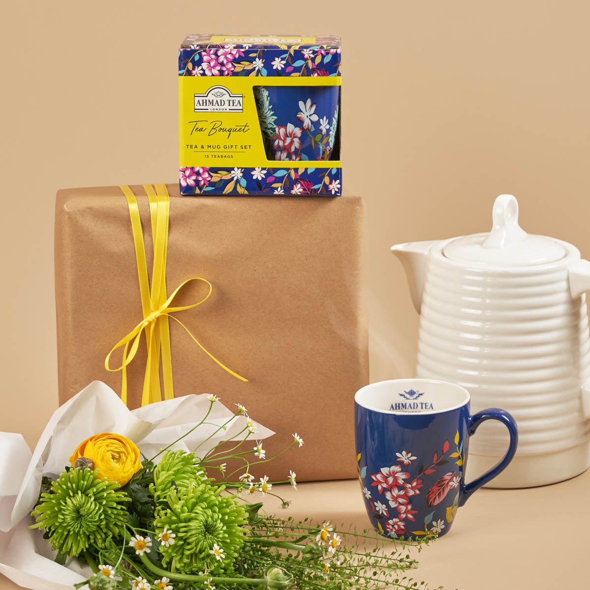 Idea regalo | Tazza da tè floreale e 15 bustine di tè assortiti
